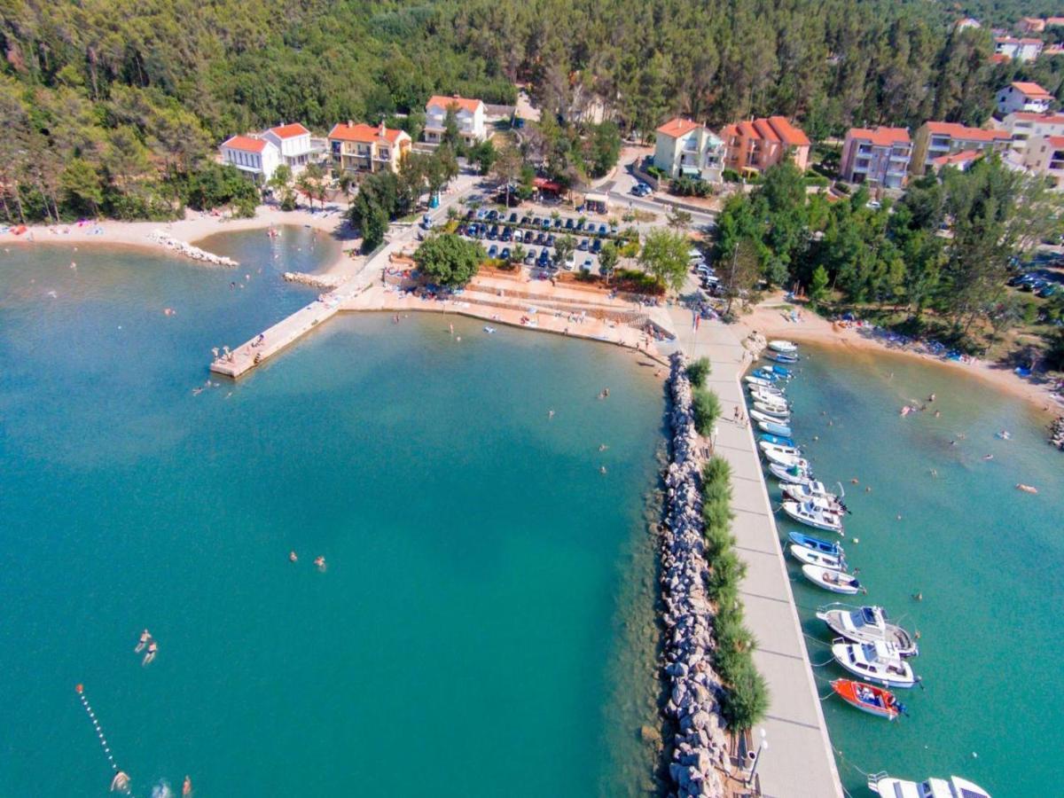 Apartment Luka Dobrinj Екстериор снимка