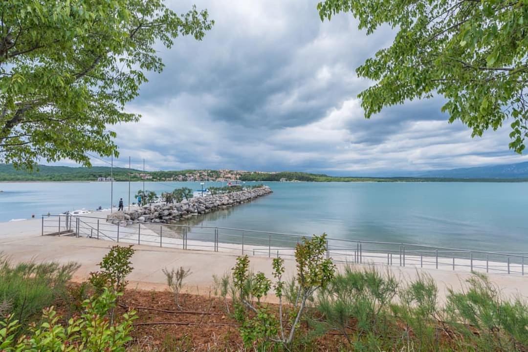 Apartment Luka Dobrinj Екстериор снимка